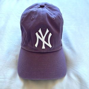 ‘47 Brand New York Yankees Clean Up Baseball Hat in Iris Purple